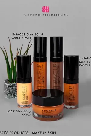 ชุดบรรจุภัณฑ์Makeup ผลิตในประเทศไทย มีขวดเซรั่มไซส์15 ml และ 30 ml และมี กระปุกAs ที่พ่นสีด้านในเป็นเอิร์ทโทน วางบนพื้นสีเทา